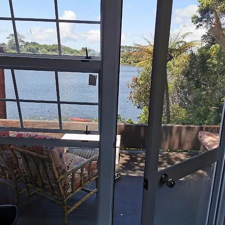 Barbwire Bach Villa Opunake Exterior photo